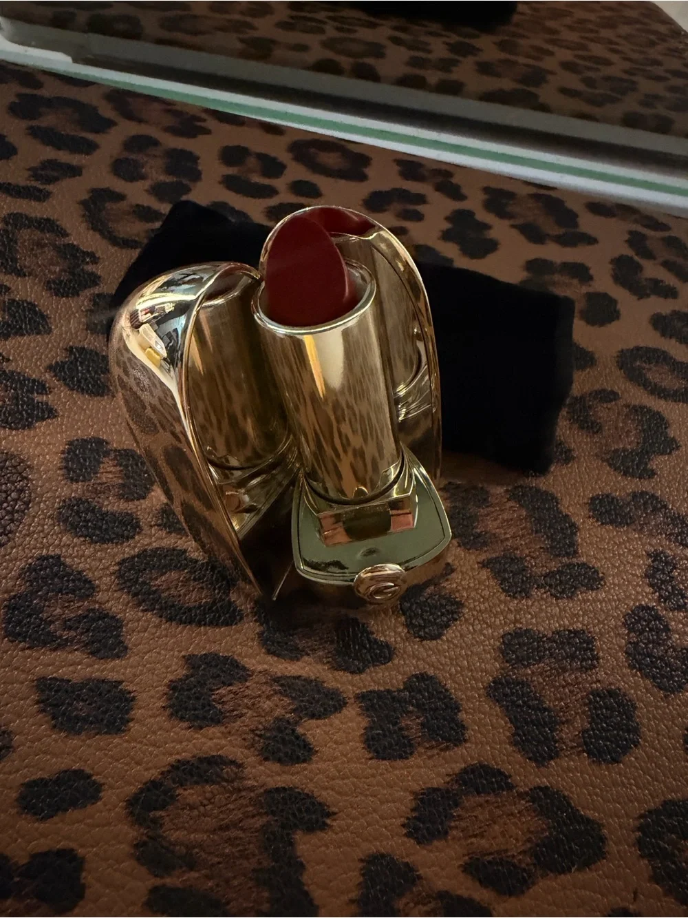 GUERLAIN Gold Tortoise Case Red Lipstick